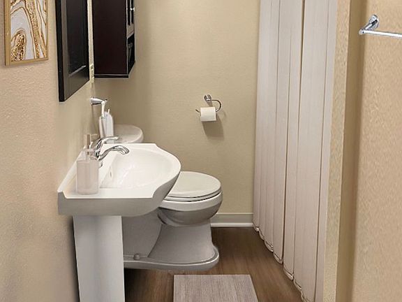 4th image of 312 Hayward Ave #74