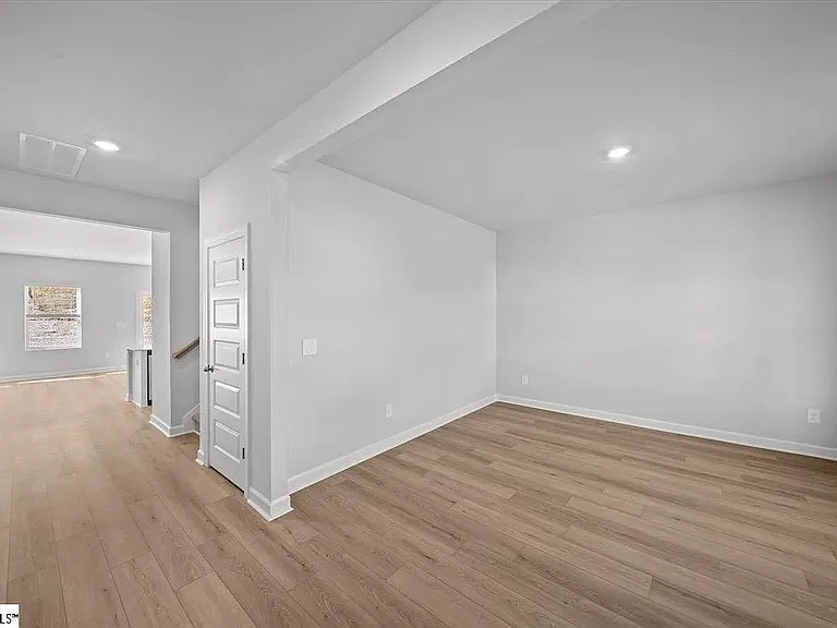 421 Creeping Jenny Dr — Photo 14
