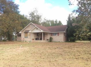 611 N 1st St, Leesville, LA 71446