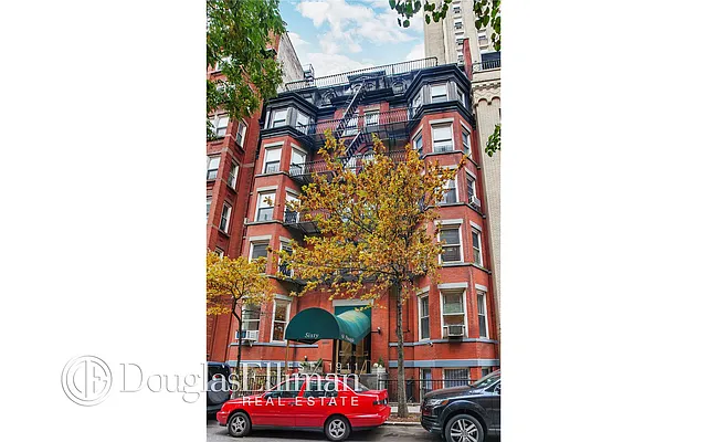 Sold by Douglas Elliman | media 19