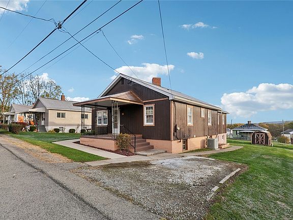 2nd image of 70 Poplar St