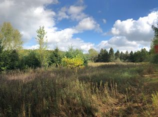 Holtforth Rd, Fenton, MI 48430