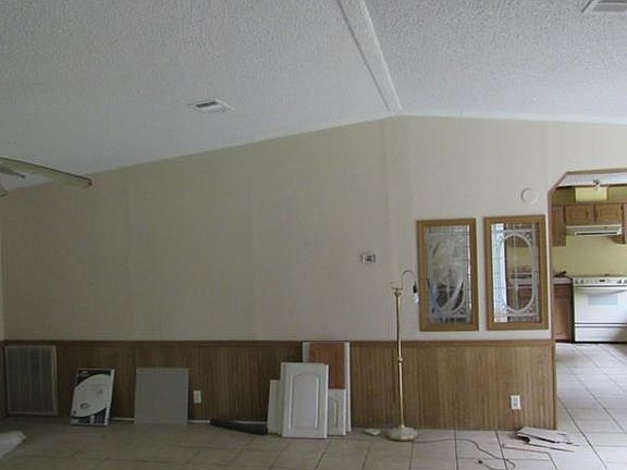 2nd image of 32325 Marchmont Cir