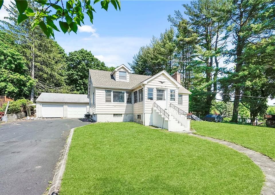 1st image of 8 Mahopac Ave