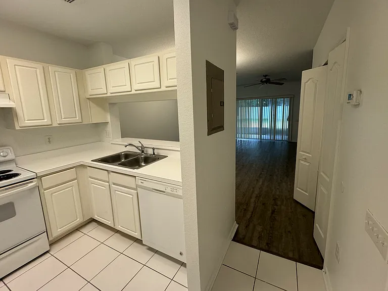 30233 Lacledes Ln — Photo 5