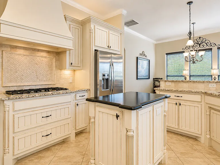 1209 Verona Way — Photo 5
