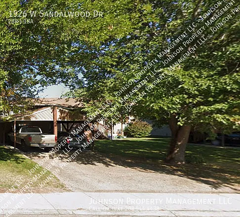 1526 W Sandalwood Dr — Photo 2