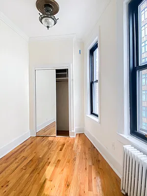 Rented by City Connections Realty | media 24