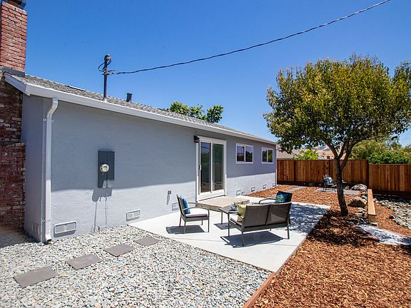 5th image of 474 Ella Dr