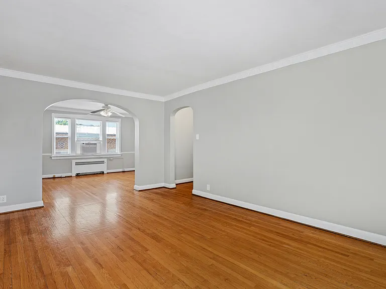 7539 Byron Pl #3W — Photo 5