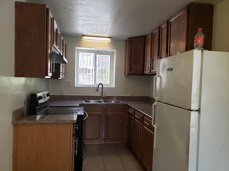 Amador St — Photo 15