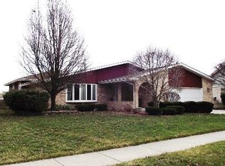 19517 Regent Dr, Mokena, IL 60448