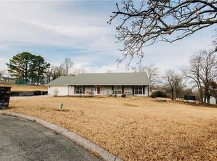 147 Woodcliff Ln, Springdale, AR 72764