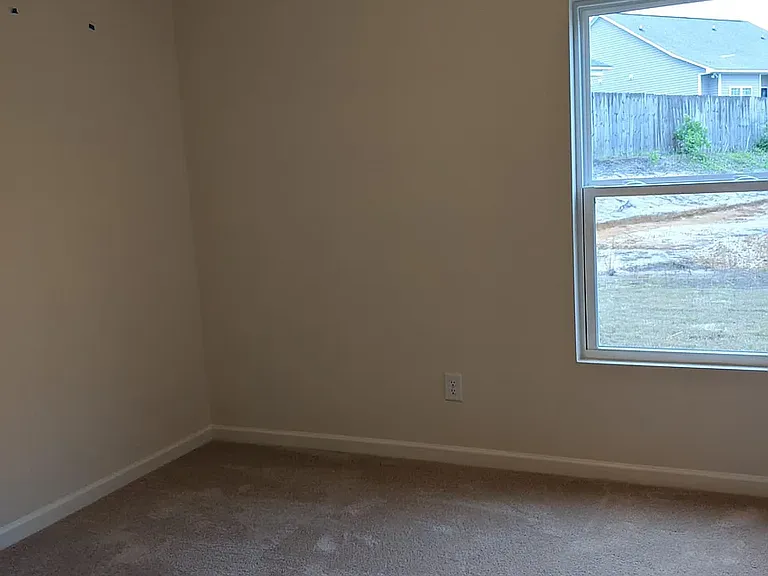 523 Jernigan St — Photo 11