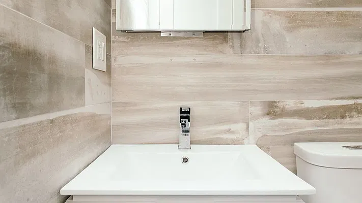 Rented by Nooklyn NYC LLC | media 8