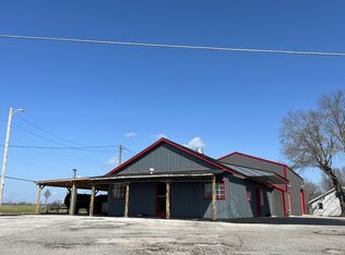 1008 Lovelady Rd, Byrdstown, TN 38549