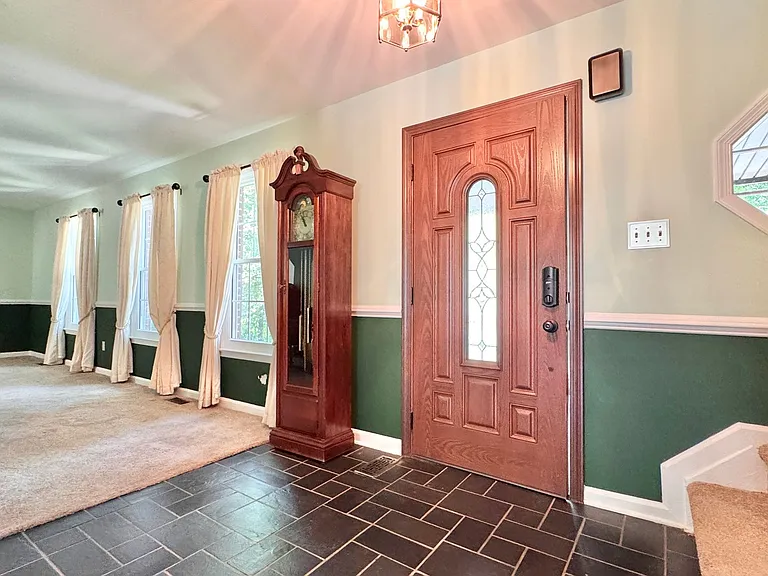 2026 Admiral Dr — Photo 10