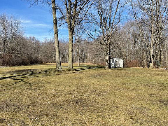 3rd image of 680 Underwood Dr