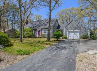 28 Souwest Dr, Harwich, MA 02645