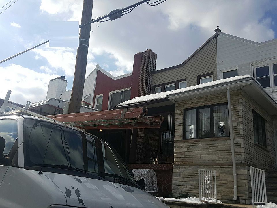 2nd image of 325 W Apsley St
