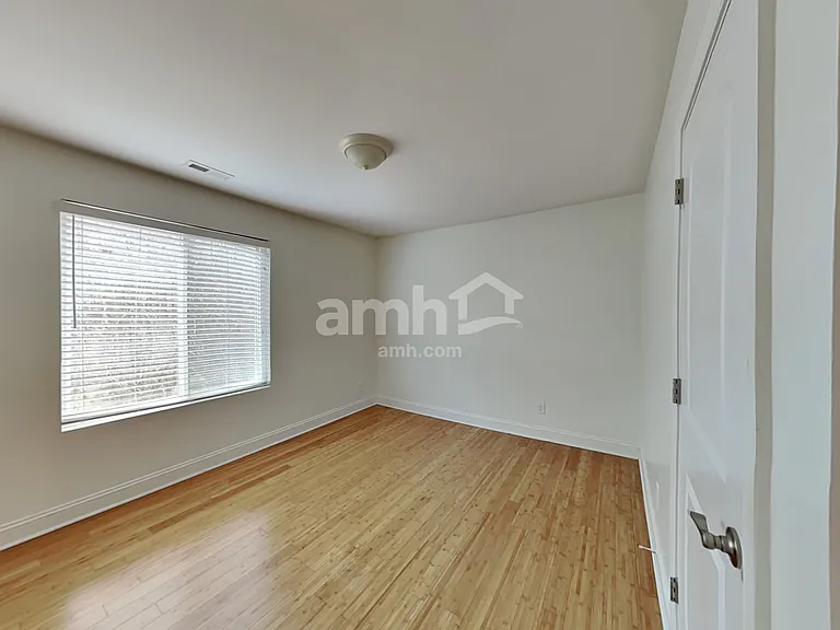 5823 Parkstone Dr — Photo 22