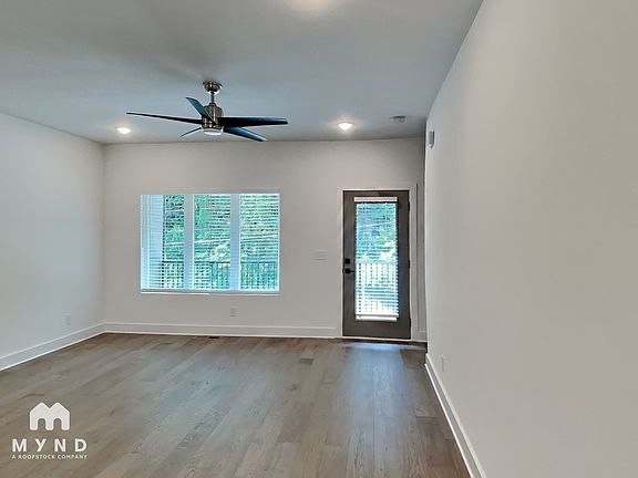 2nd image of 1447 Walker Pl