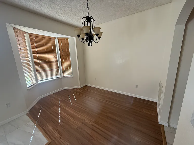 2741 Woodstream Cir — Photo 5