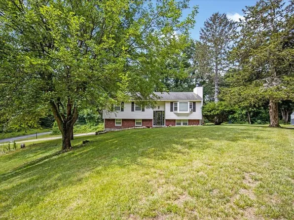 22 FISHKILL CREEK Road, Hopewell Junction, NY 12533