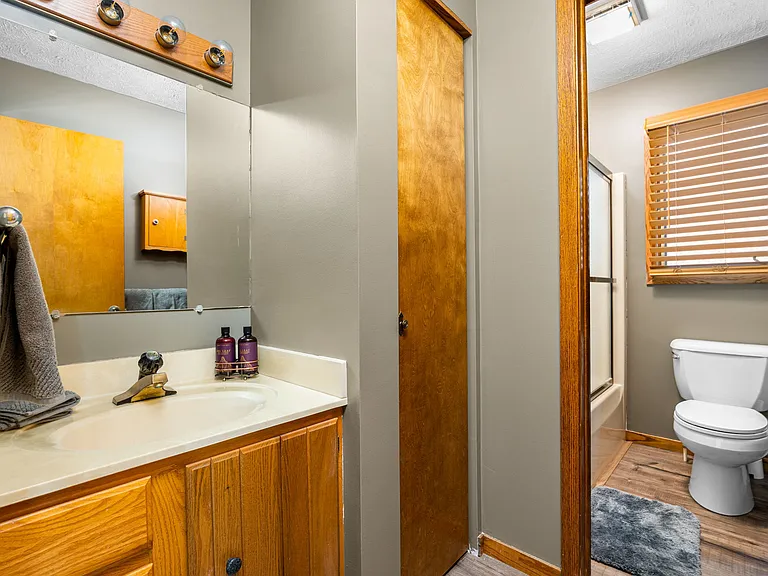 9402 S West Bay Shore Dr — Photo 15