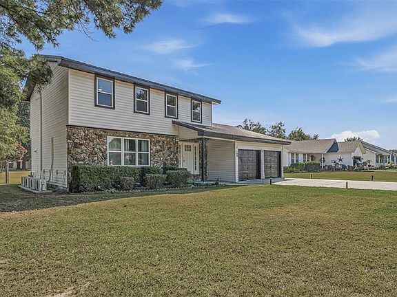 2nd image of 100 Pecan Blvd