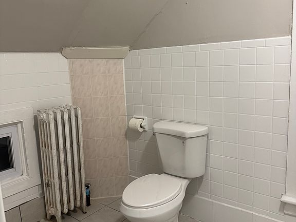 5th image of 76 Washington Ave