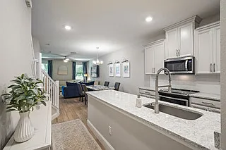5246 Neil Dr — Photo 16