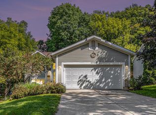 330 Holmdene Blvd NE, Grand Rapids, MI 49503