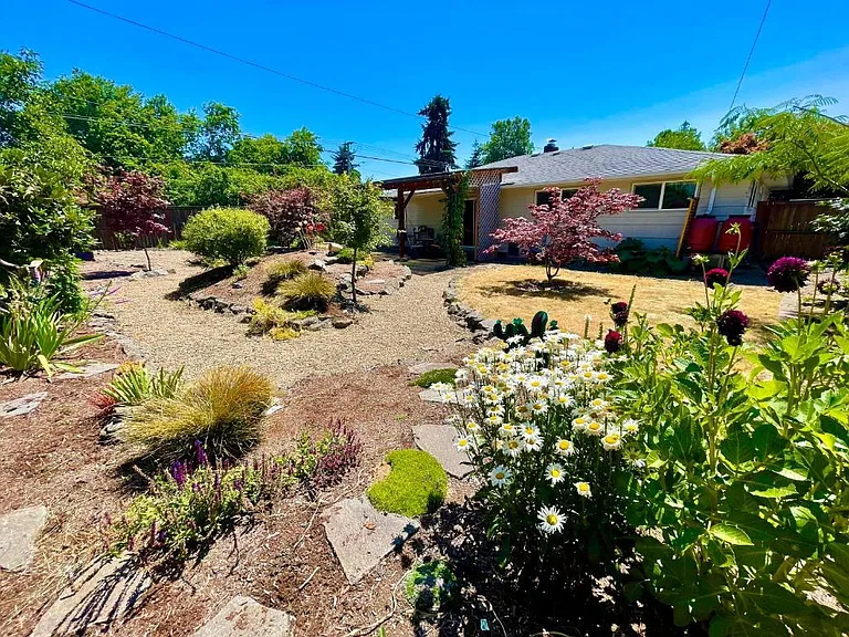 2691 Forrester Way — Photo 36