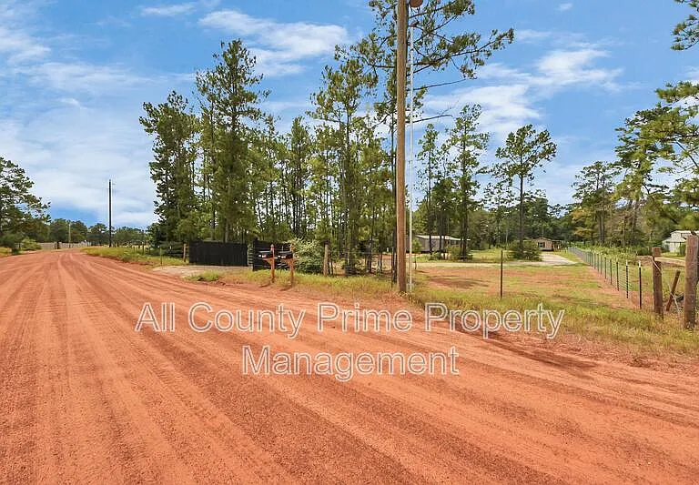 1556 Brown Rd — Photo 25