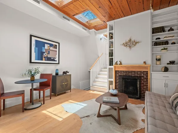 84 Kinnaird St, Cambridge, MA 02139