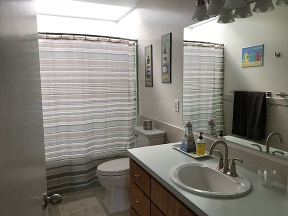 2nd image of 3186 NE 26th St