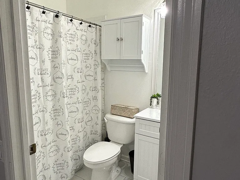 1098 Vineland Pl — Photo 19