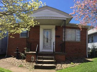 1048 6th St, Huntington, WV 25701