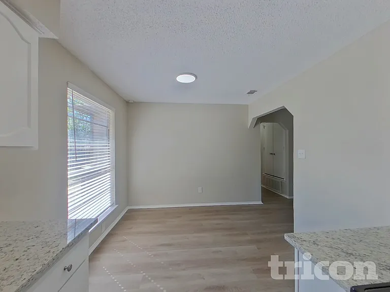 5005 Coronet Ct — Photo 17