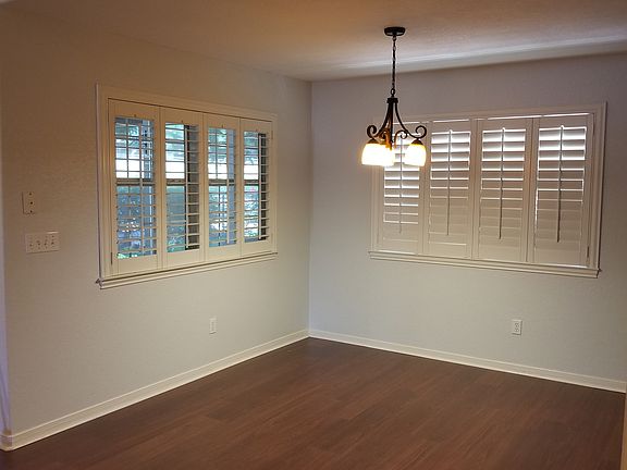3rd image of 23 Augusta Dr