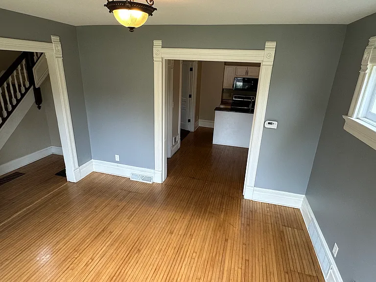 718 Milton Ave — Photo 13
