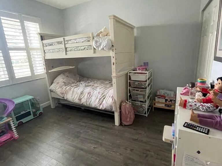 10644 Edinburgh St — Photo 20