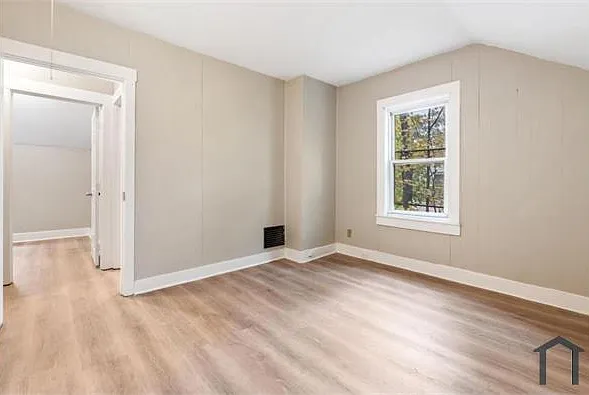 14 C St #14 — Photo 13