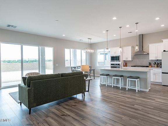 3rd image of 7091 E TURQUOISE Street