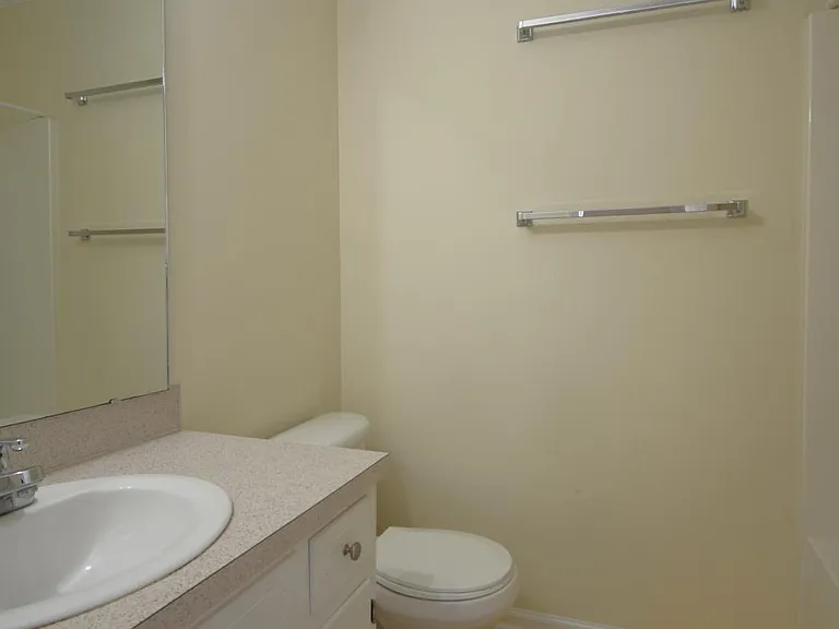 2325 Vineyard Dr #C3 — Photo 15