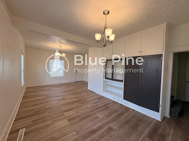 4 bed, 1.0 bath, 1445 sqft, $1,695 — Photo 4