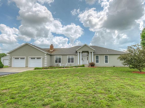 2nd image of 16850 Buckeye Ln