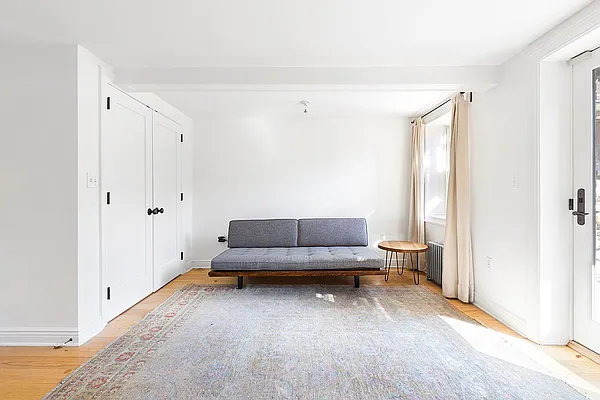 Rented by Compass | media 14