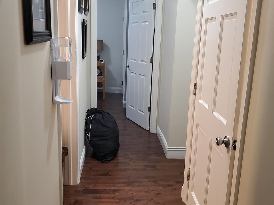 1st image of 7 Gesner Pl Floor 2